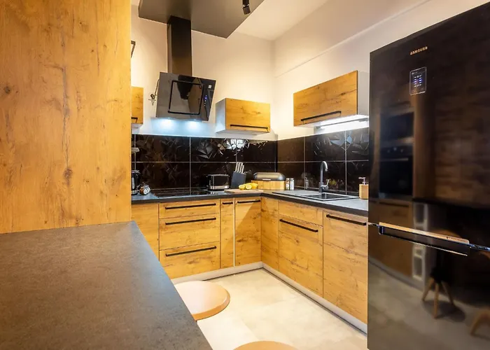 Tower 65 In Einem Ruhigen Stadtviertel By Interhome